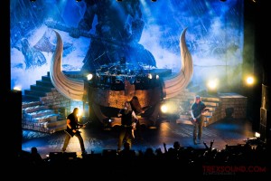 Amon-Amarth-Casino-de-Paris-7-Nov-2016-40