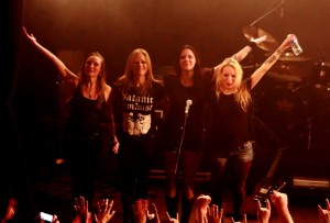 CrucifiedBarbara-DivanduMonde-15-1