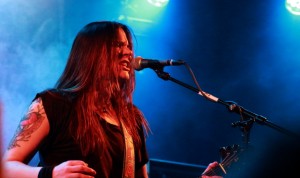 CrucifiedBarbara-DivanduMonde-15-15