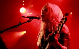 CrucifiedBarbara-DivanduMonde-15-18