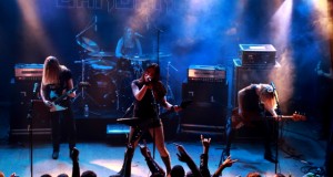 CrucifiedBarbara-DivanduMonde-15-23