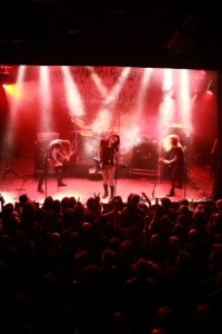 CrucifiedBarbara-DivanduMonde-15-26