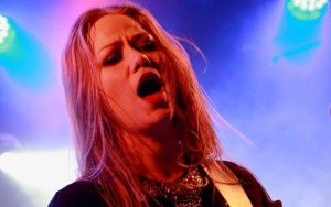 CrucifiedBarbara-DivanduMonde-15-5