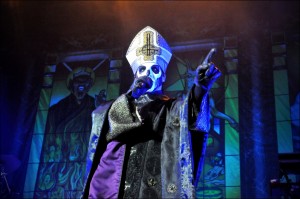 Ghost-Rockhal-2017-02