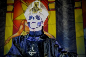 Ghost-Rockhal-2017-05